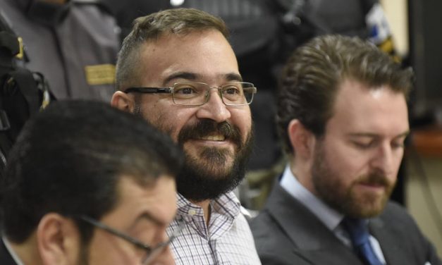 UN JUEZ SUSPENDE DOS ÓRDENES DE APREHENSIÓN CONTRA JAVIER DUARTE