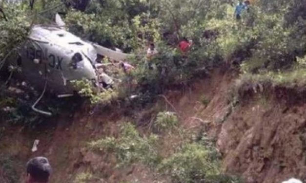 Cae helicóptero con viveres en Oaxaca