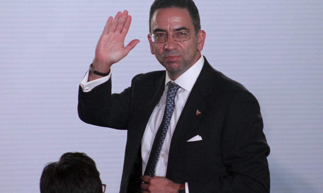 Javier Lozano renuncia al Partido Acción Nacional.
