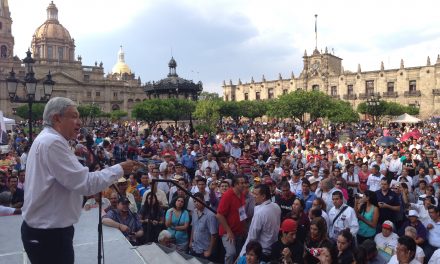 AMLO cierra pre-campaña en Guadalajara