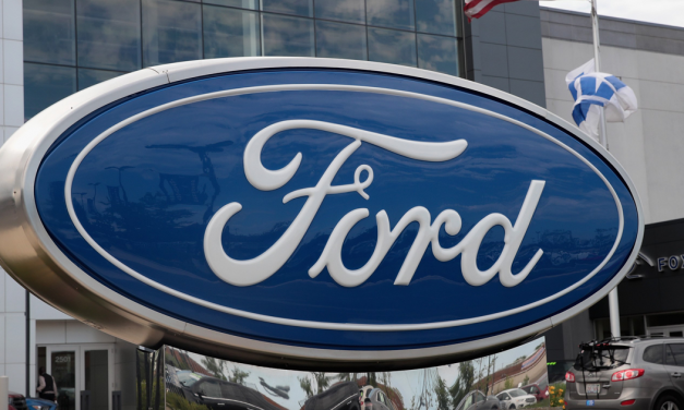Ford crea una máquina dispensadora de carros