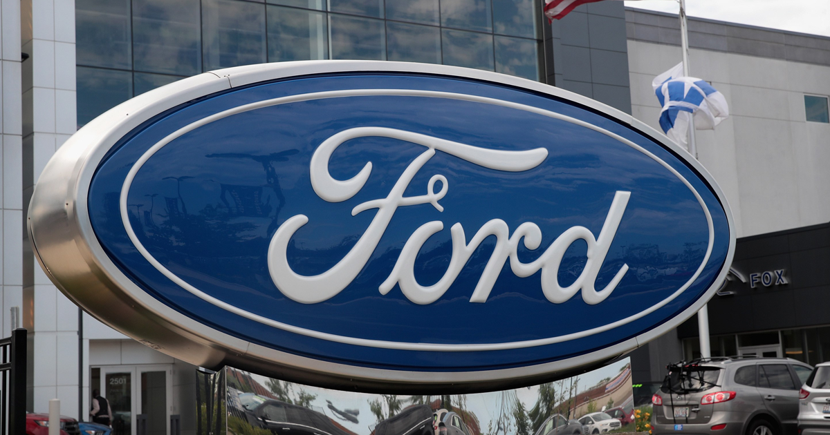 Ford crea una máquina dispensadora de carros