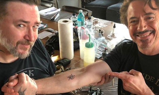 Cast de Avengers se hacen un tatuaje juntos