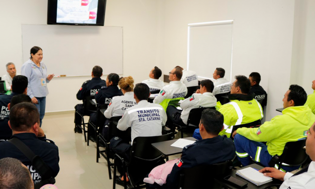 Refuerzan conocimientos de tránsitos y rescatistas de Santa Catarina