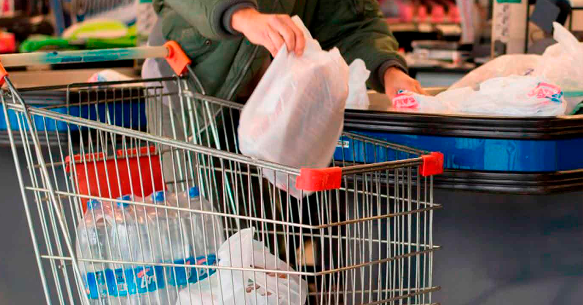 Prohíben bolsas de plástico en supermercados de Nuevo León