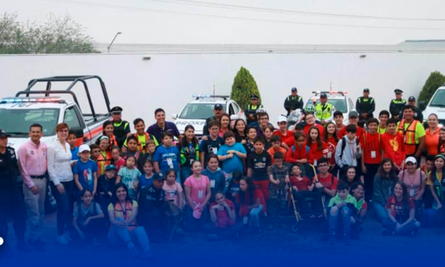 Conviven jóvenes con policías de Escobedo