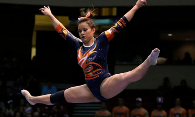 La gimnasta que se rompió las dos piernas se retira