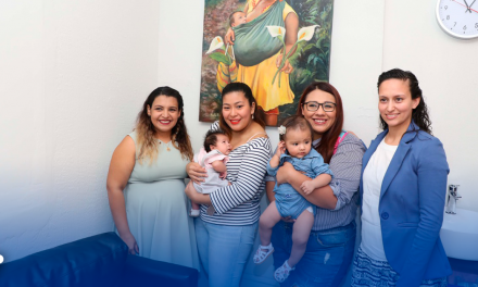 Inaugura San Nicolás sala de lactancia materna