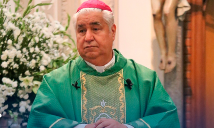 Arzobispo pide orar por AMLO