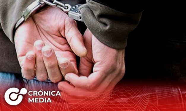 Detienen a youtuber por grabar zonas íntimas de mujeres