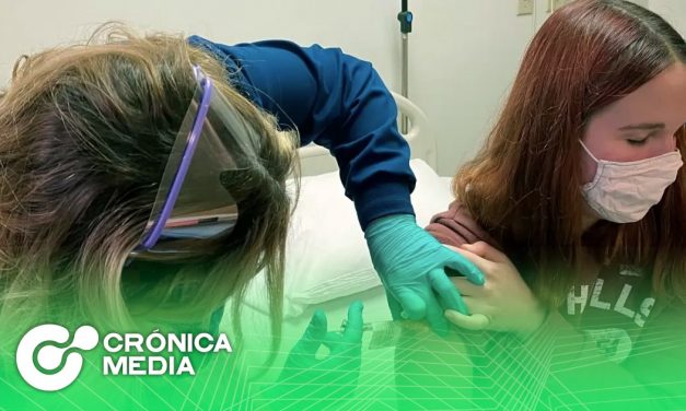 Moderna inicia ensayos de vacuna anti-covid en adolescentes