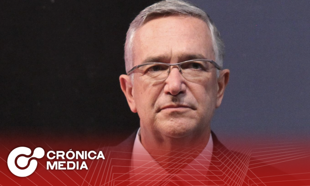 Salinas Pliego lanza dinámica en Twitter sobre espionaje