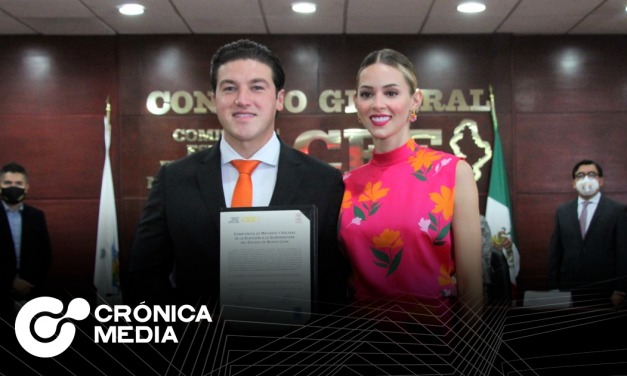 Samuel García recibe constancia como gobernador electo de Nuevo León